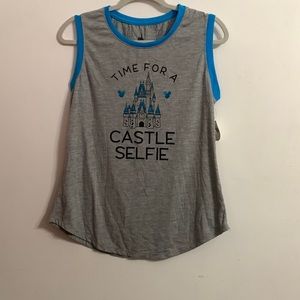 Time for a castle selfie tank top